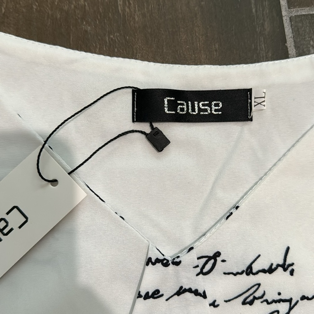 NWT CAUSE boutique top size large. - Picture 4 of 5